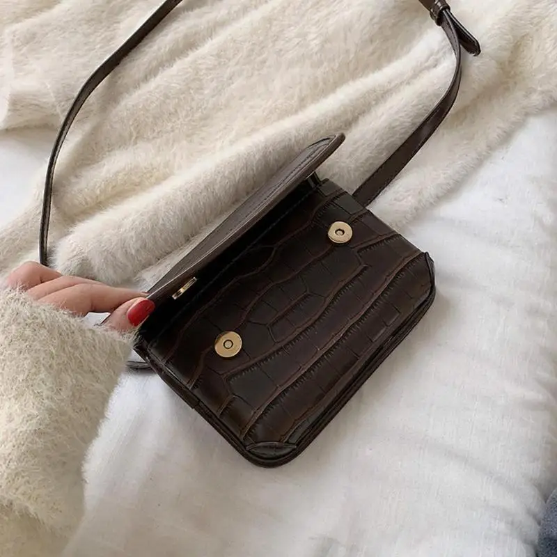 Crocodile PU Leather Shoulder Bag Waist Fanny Pack Women Retro Crossbody Chest Bags Classic Multi-function Phone Pouch Sac A Dos
