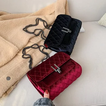 

Bag Female 2019 Winter Rhombic Chain Shoulder Bag Net Red Lock Buckle Female Bag Small Sachet