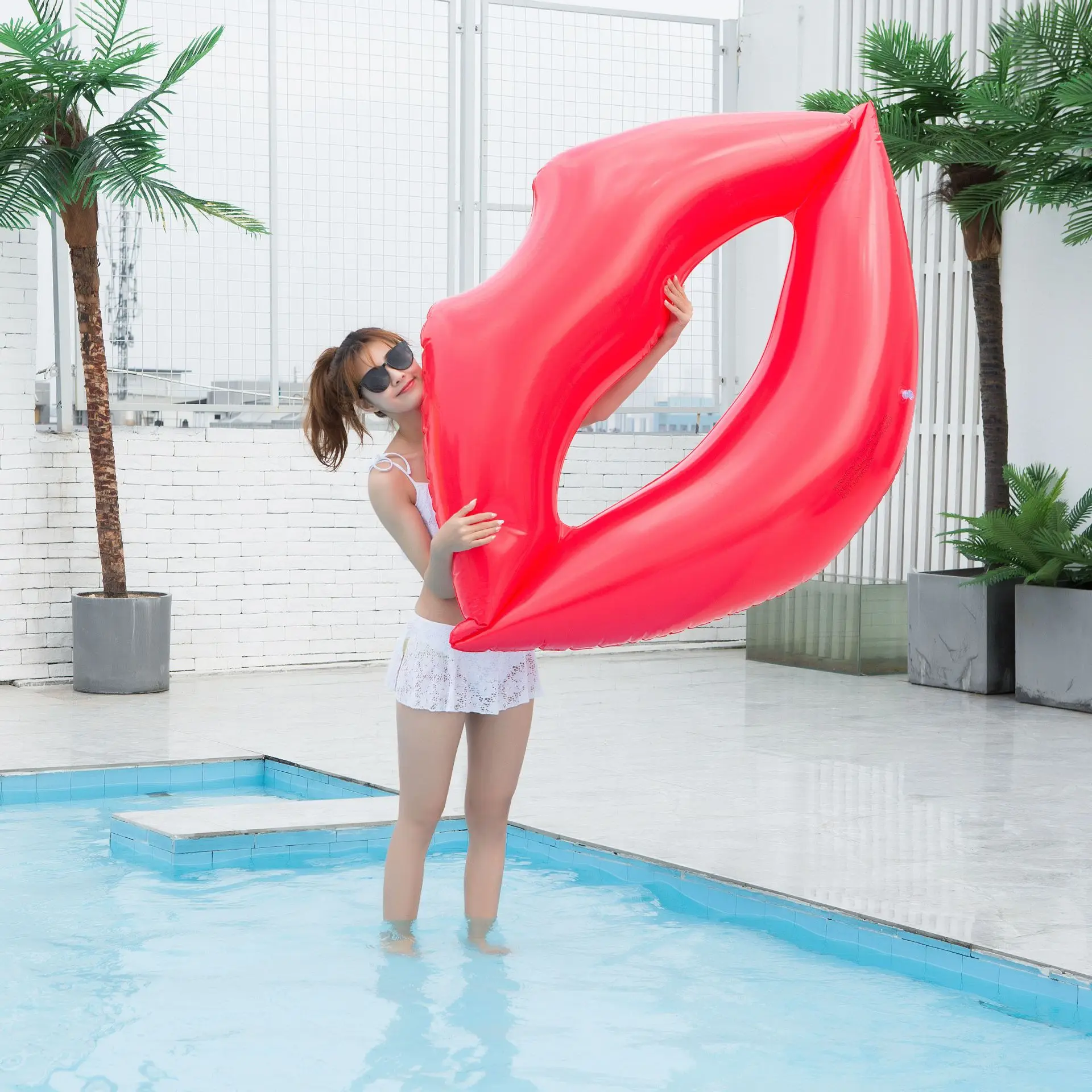 Suprimentos de Água Adulto Lábios Vermelhos Inflável Montagem Flutuante Linha Cama Engrossado Pvc Natação Anel Piscina Praia 180cm 10 High Quality Brinquedos e hobbies