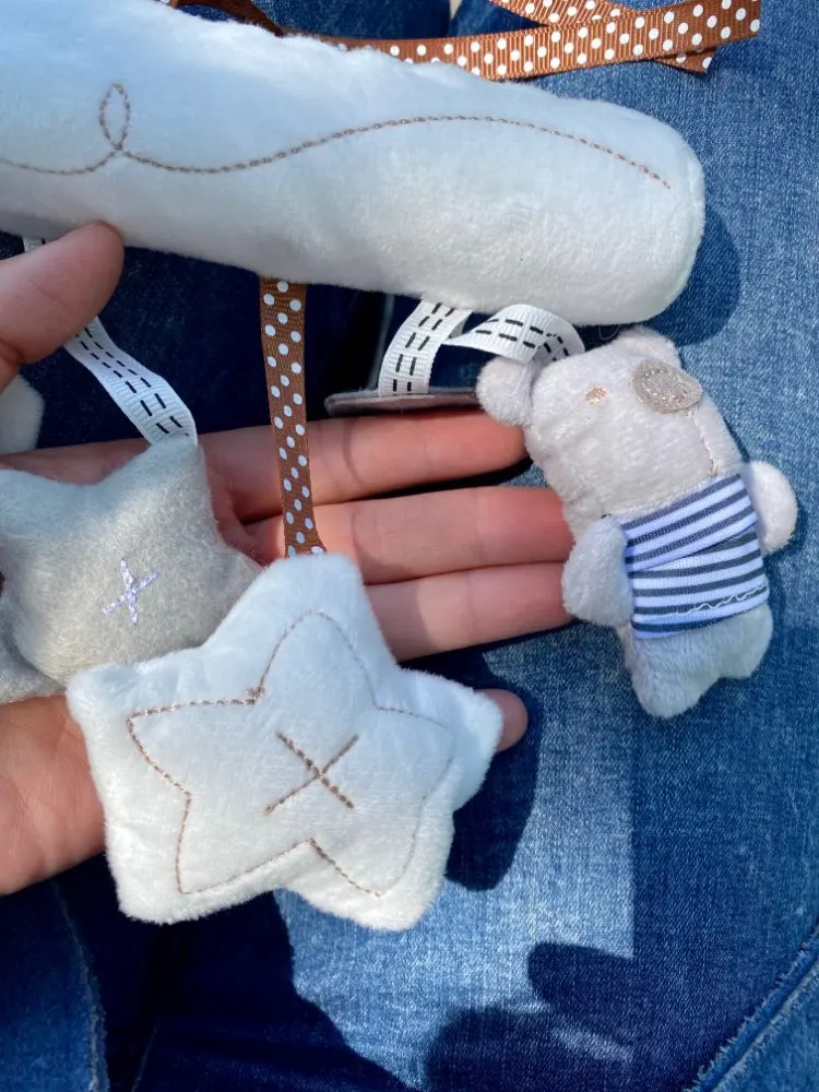 U72e2318eecf843cba233703432cc0038n