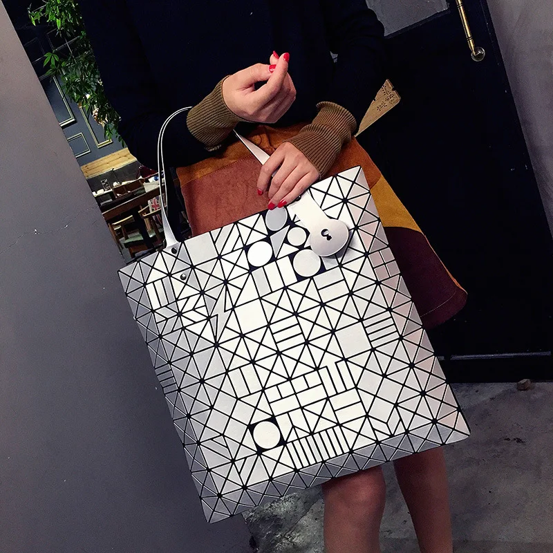 

2017 New Style Japanese Style Folding Geometry Rhombus Lightning Matt Lady Bag Hand Shoulder Oblique Bag