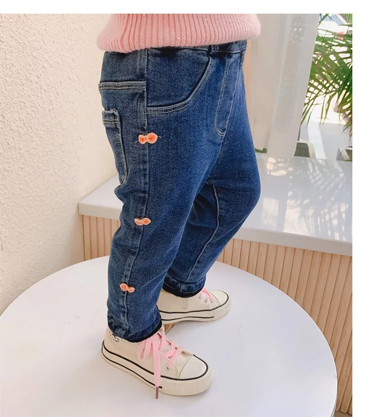 21609933545_153980778