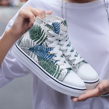 

Men's Brand Fashion White Canvas Shoes High Top Mens Vulcanize Shoes Couple Leaf Printed Casual Sneakers Zapatillas Hombre 2020