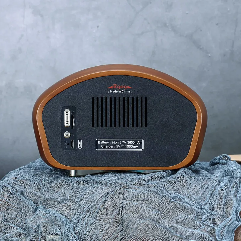 Classic vintage retro Wood FM AM SD MP3 Bluetooth 