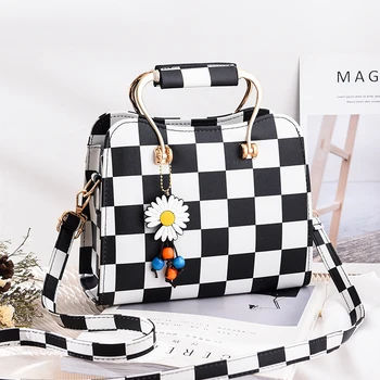 

Fashion Handbags 2020 New Ladies Portable Simple Shoulder Messenger Bag Black and White Plaid Contrast Color Small Luxury Bag GG