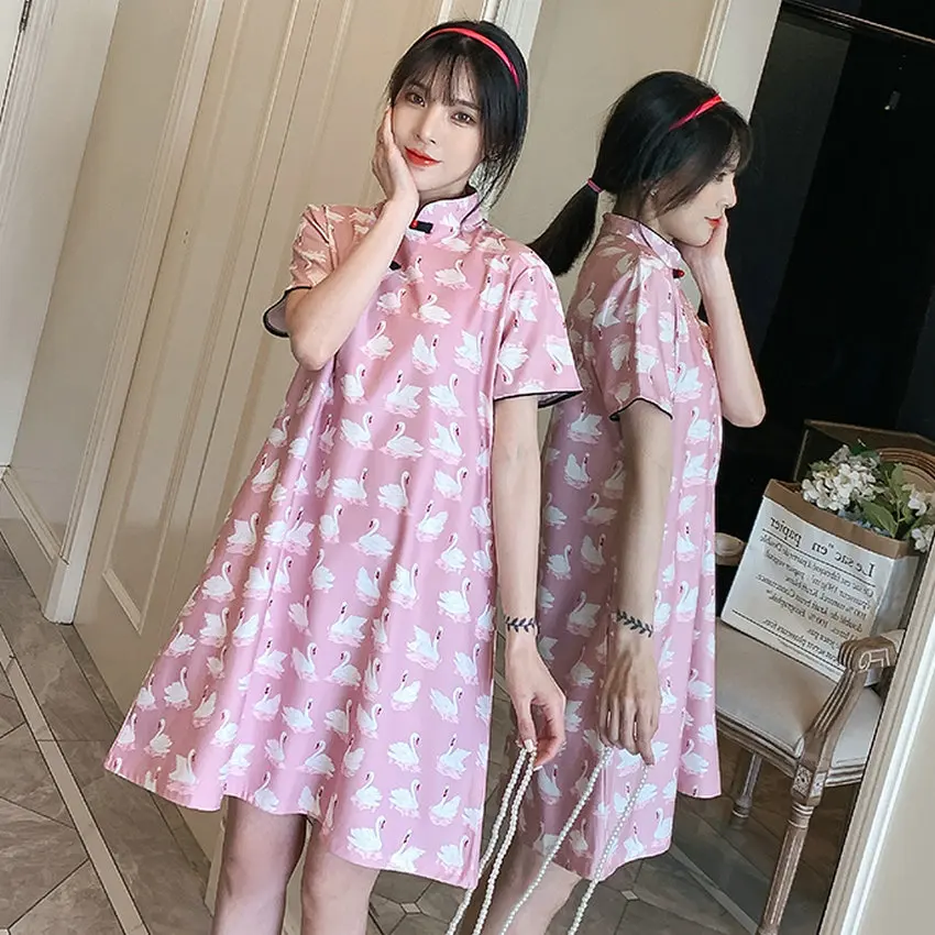 

Woman Summer Chinese Qipao Dress Pink Swan Printing Mandarin Collar Loose Improved Cheongsam One Piece Robe Women Dresses 2020