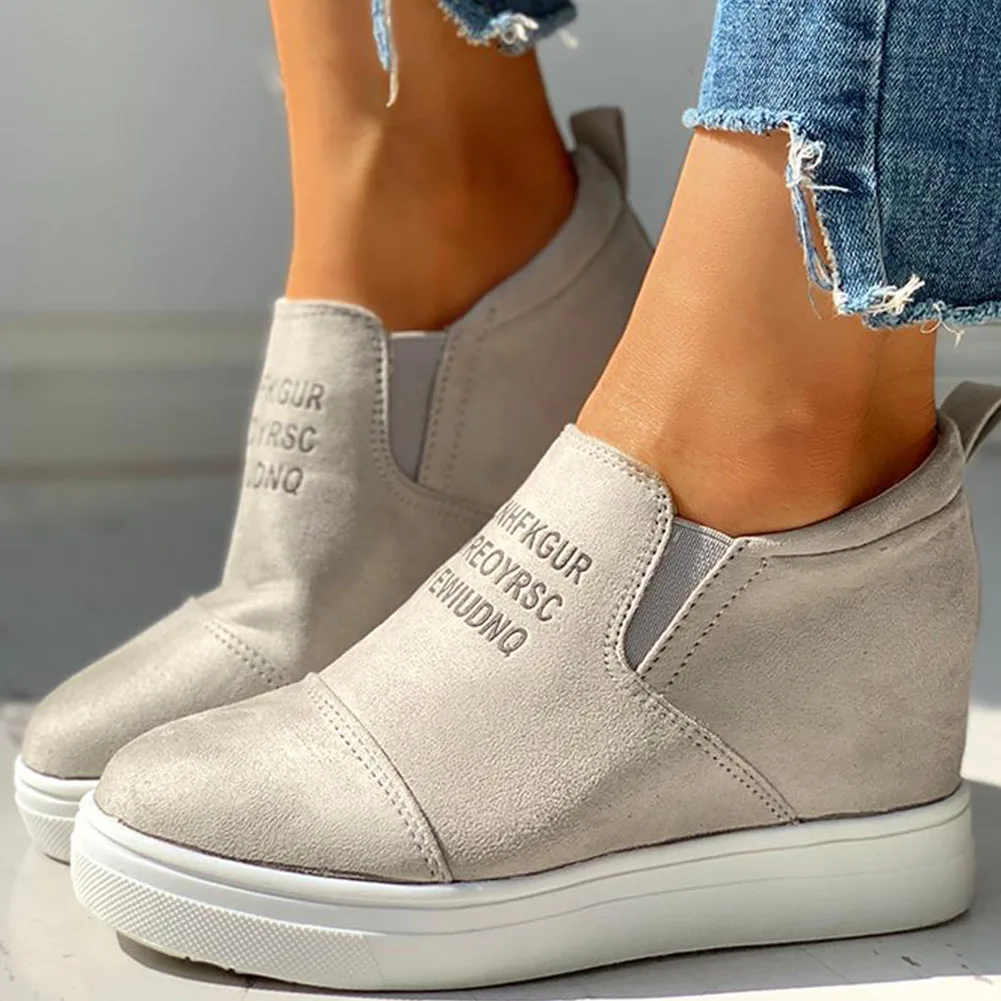 

Doratasia Fashion big size 43 New 2020 top Quality height increasing Walking women Shoes Woman slip on Spring loafers vulcanize