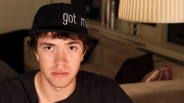 DRESSCODE by Calen Morelli - theory11 (1)