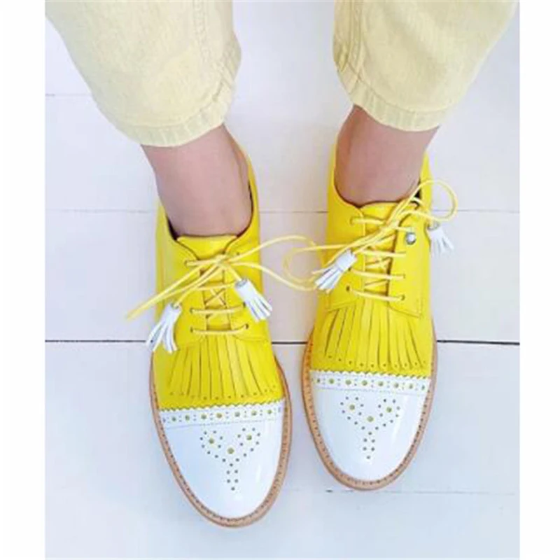 New Women Soft Leather Oxfords Shoes Hand-made Leisure Lace-up Brogues Wingtips Shoes For Ladies Caved Tassel Flats
