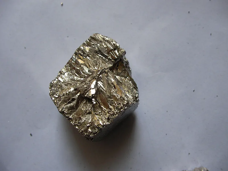 Цветные металлы сырье. Свинец дробленый. Свинцово-цинковые руды италии. Лигатура алюминий стронций 10. Теллурид висмута.