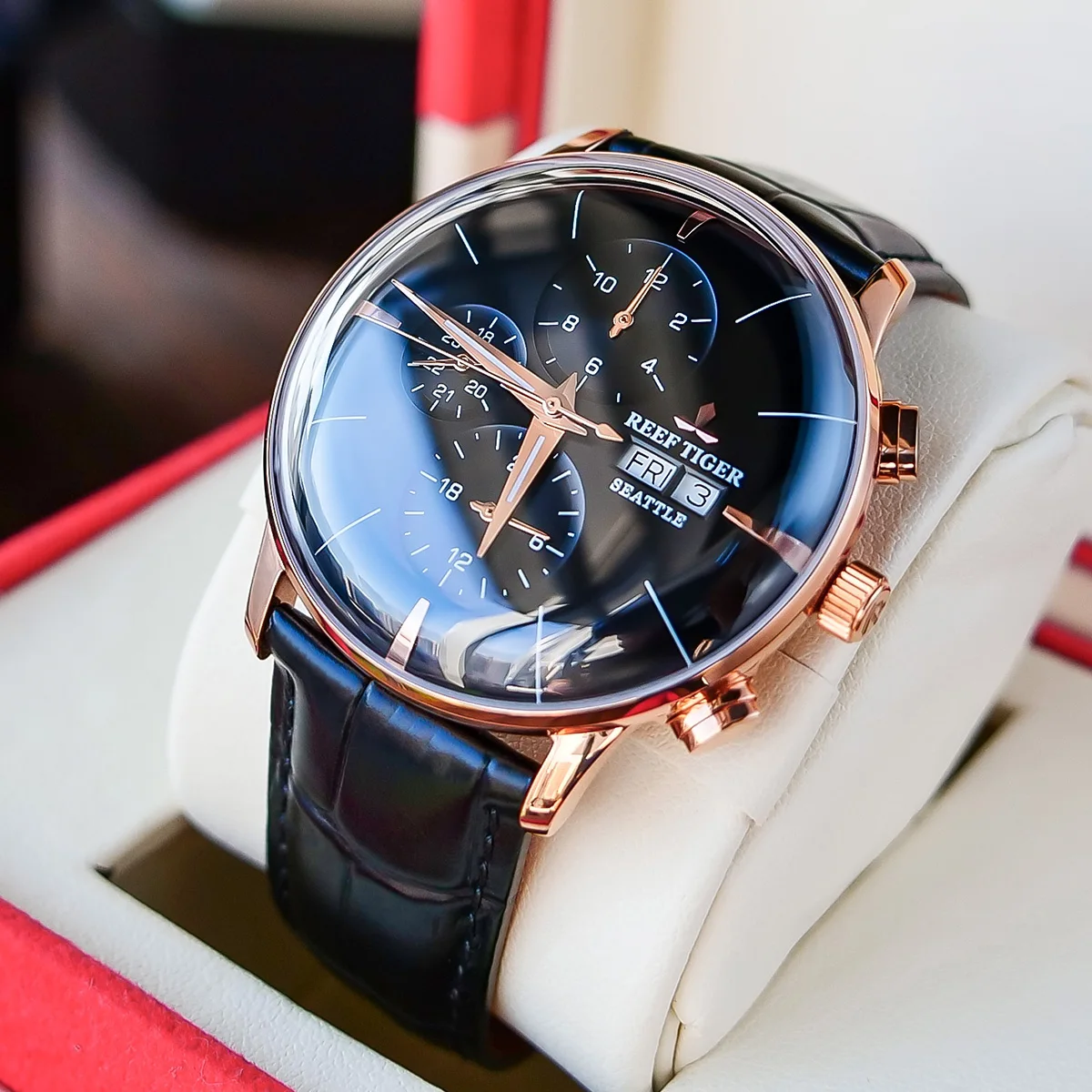 奇跡の3万円台✨リーフタイガー メンズ腕時計 - ラバーベルト