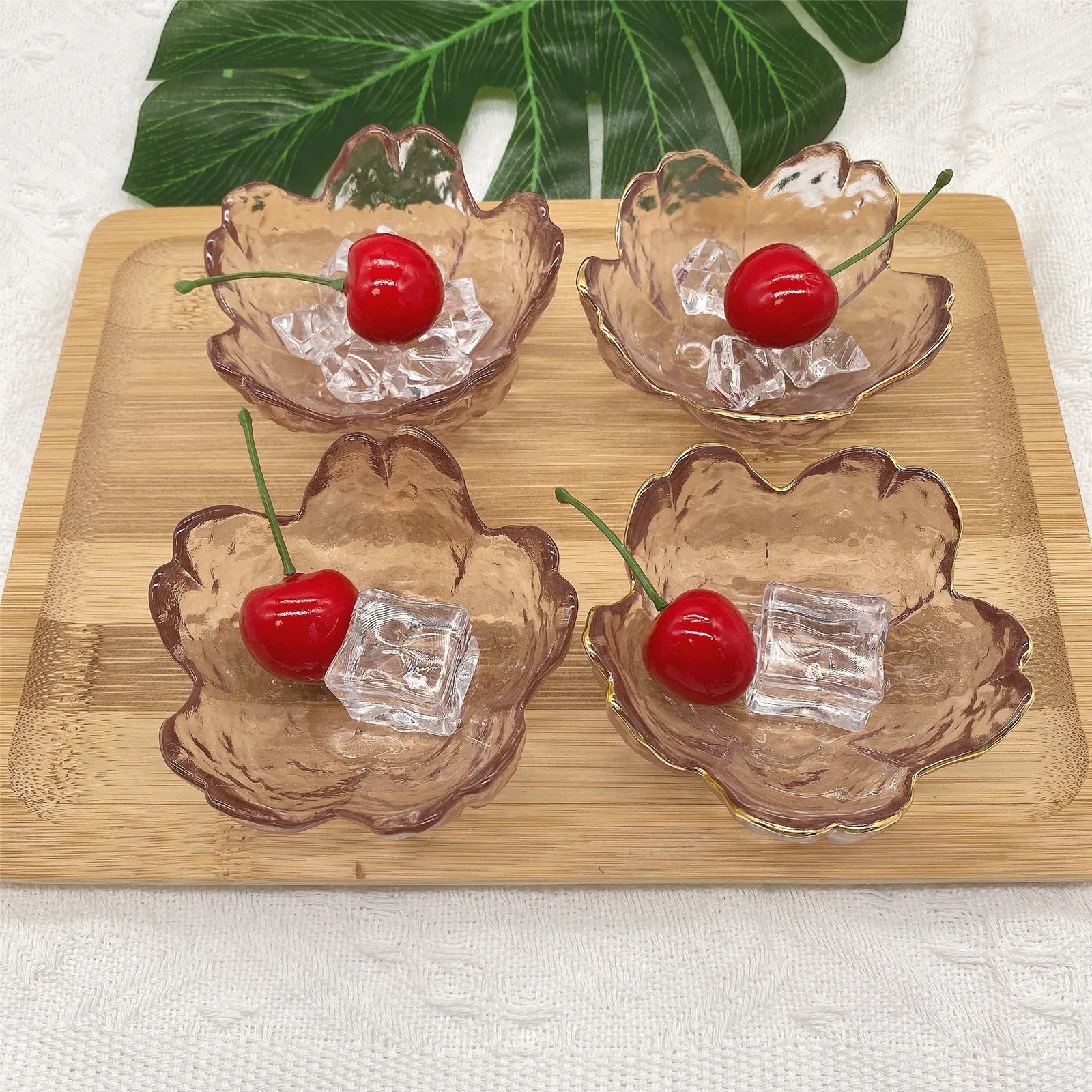 Cherry Sauce Dish Glass Small Plate Japanese-style Hammer Head Pattern Cherry Blossom Glass Sauce Dish Small Vinegar sauce dishes
