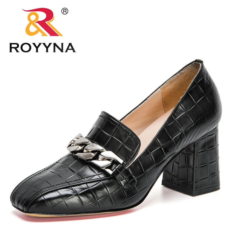 

ROYYNA 2021 New Designers Concise Office Lady Fashion Shoes Genuine Leather High Heels Matel Decration Soft Party Shoes Women