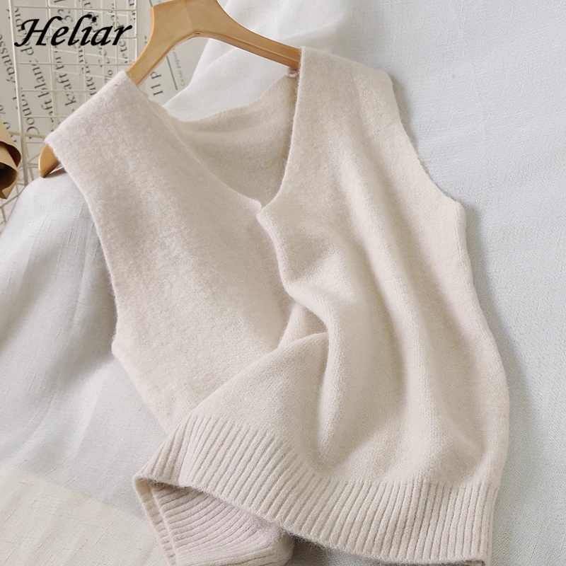 Heliar Women Sweater Vest Solid Outerwear V-Neck Knitted Jumpers Women Sleeveless Knitted Oversize Vest For Women 2021 Autumn