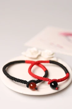 

Lovers Fund Corn Form Red Rope Bracelet