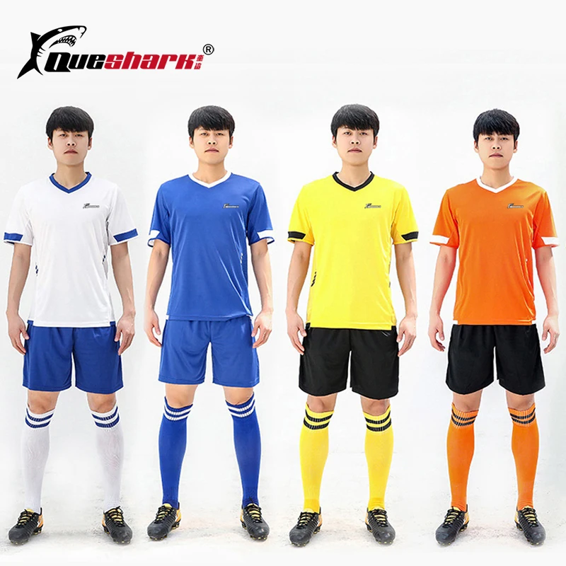 

Queshark Adult Football Jerseys Men Soccer Sets Football Training Uniforms Soccer Tracksuit Team sports with socks