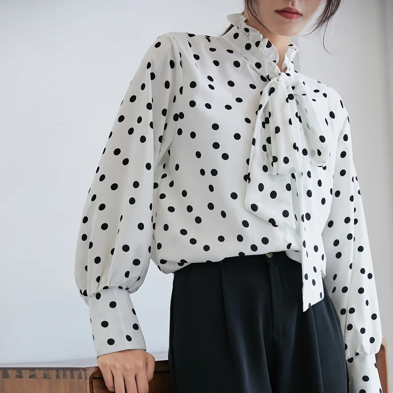 

2020 fall new style wood ear lace stand collar lantern sleeve long sleeve sweet and elegant classic polka dot shirt