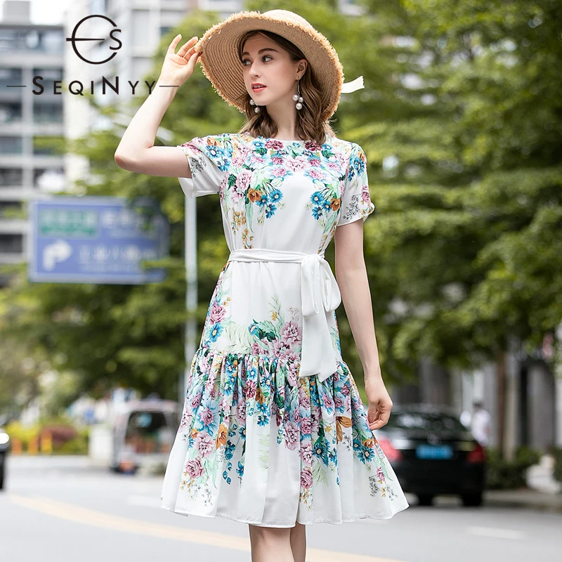 

SEQINYY Behemian Dress 2020 Summer Spring New Fashion Design Women Short Sleeve Back V-neck Blue Flowers Print White Knee Dress