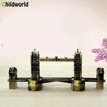 

Retro London Tower Bridge home decoration Accessories Metal crafts model European Room Decorations Bookcase miniature figurines