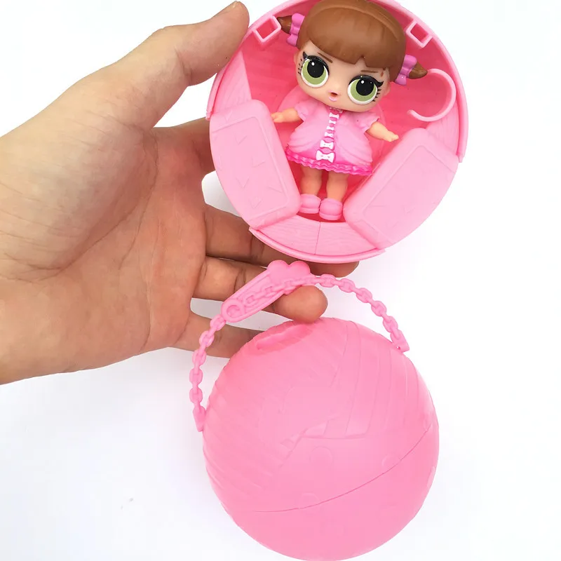 

LOL Surprise Dolls With original ball a function of crying and peeing or clothing discoloration (random one function)
