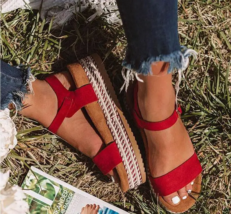 

Factory direct flat sandals straw thick bottom ladies sandals open toe beach sandals flat belt buckle summer women's shoes