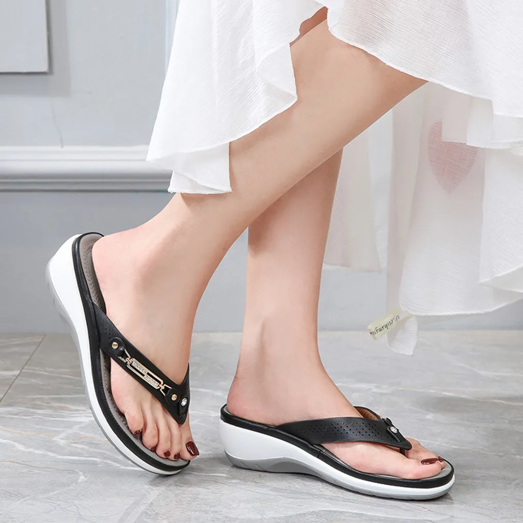 

Leather Rome Style Flip Flops Thick Bottom Comfortable Slippers For Women Summer Beach Casual Shoes Female Plus Size Slipper