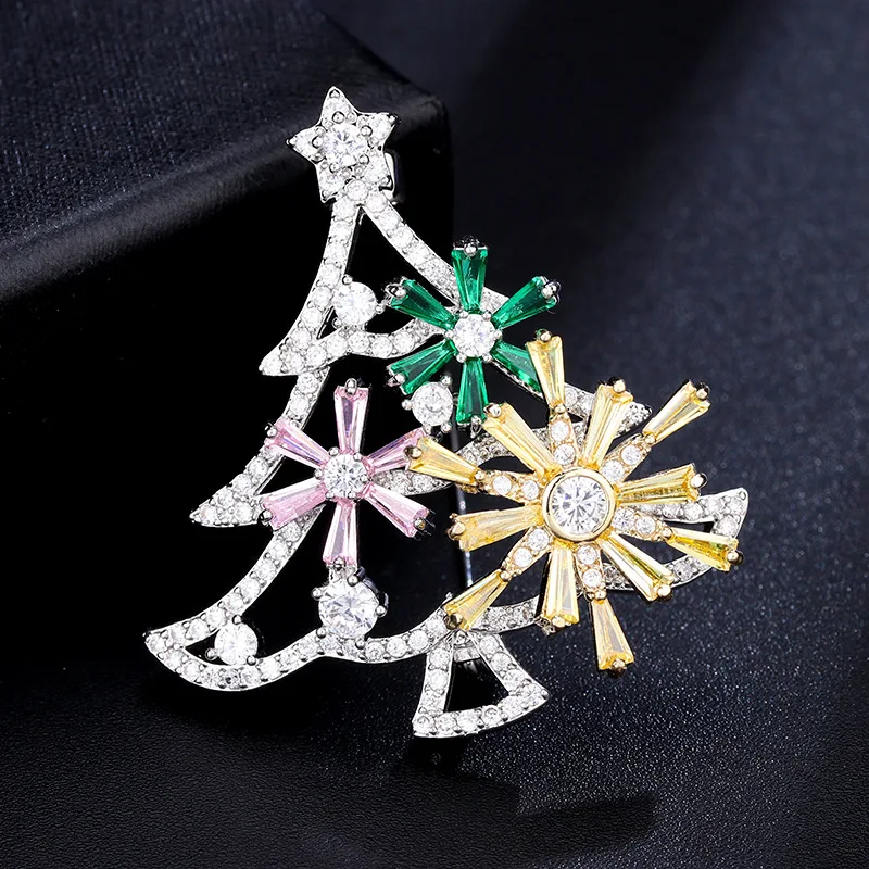 

Colorful Rhinestone Brooches for Women Christmas Tree Brooch Pins Silver Shine Crystal Coat Scarf Broach Jewelry Wedding Gifts