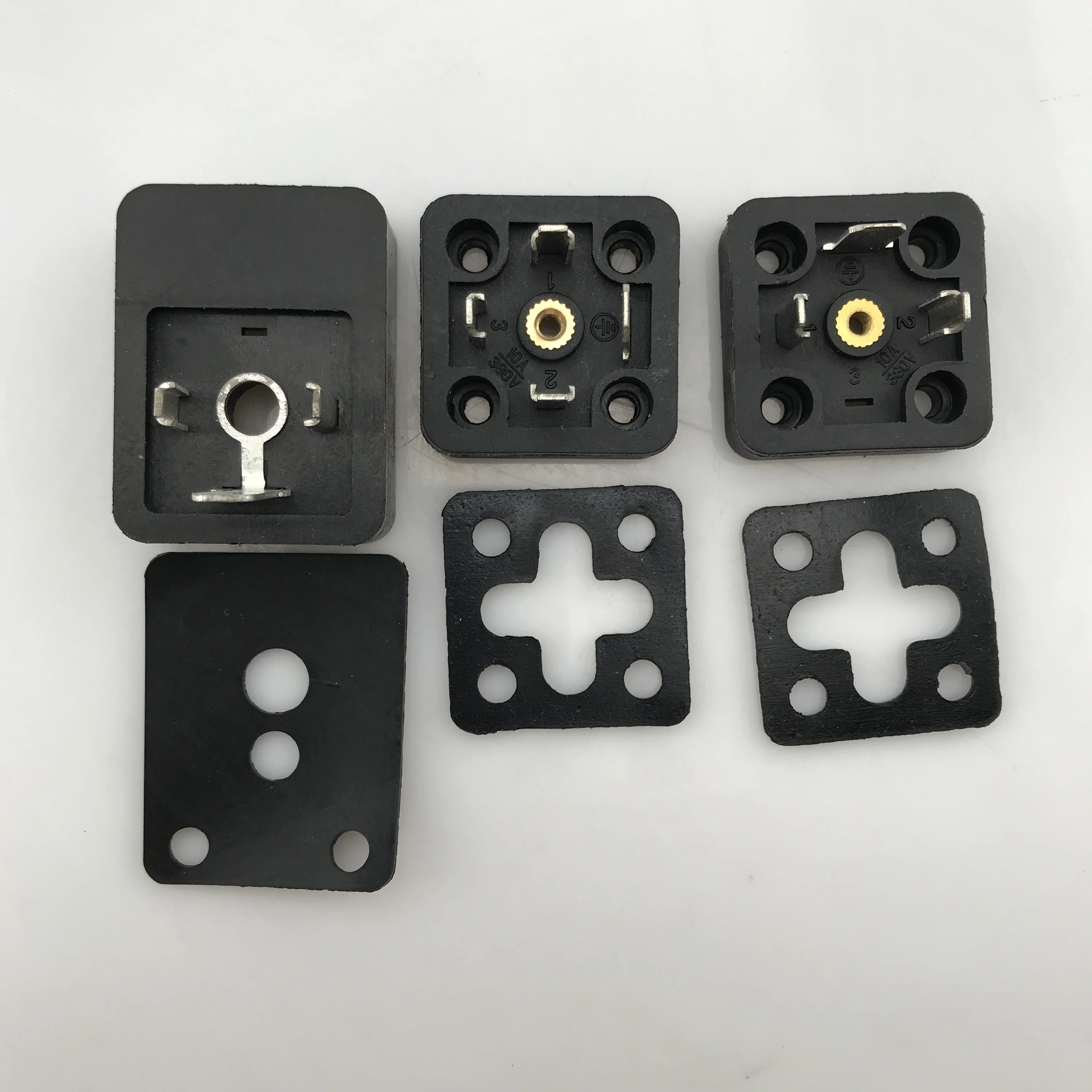 

DIN43650A three-core four-core junction box base solenoid valve coil