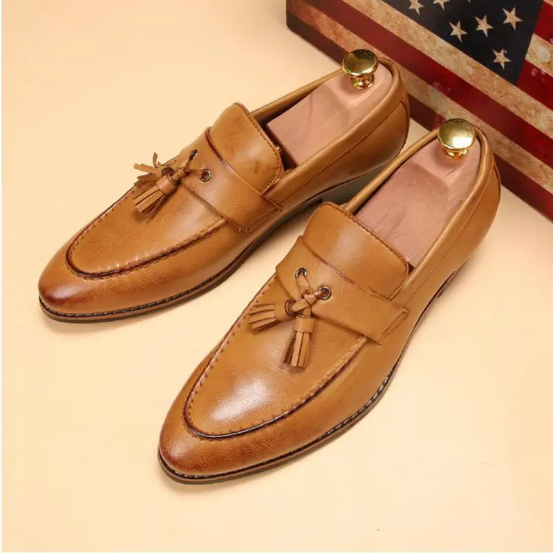 

Brand New Fashion Classic Point Toe Oxfords For Men Moccasins Loafers shoes Mens Business Party Tassels driving shoes