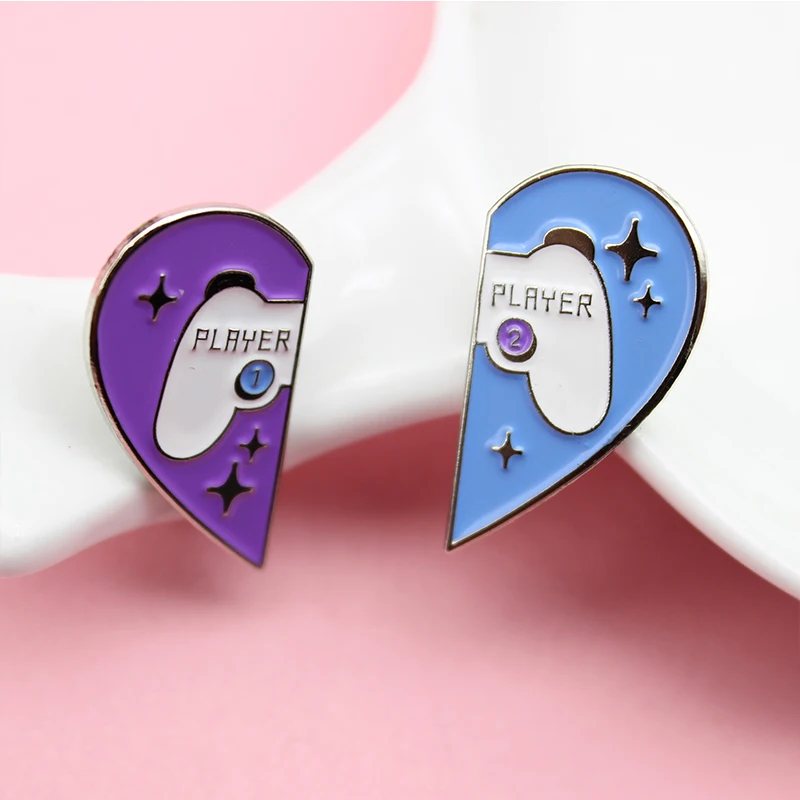 2 piece heart-shaped Enamel Brooch blue Violet Recreational machines Game handle Lapel Pin Jewelry for game lovers Badge gift