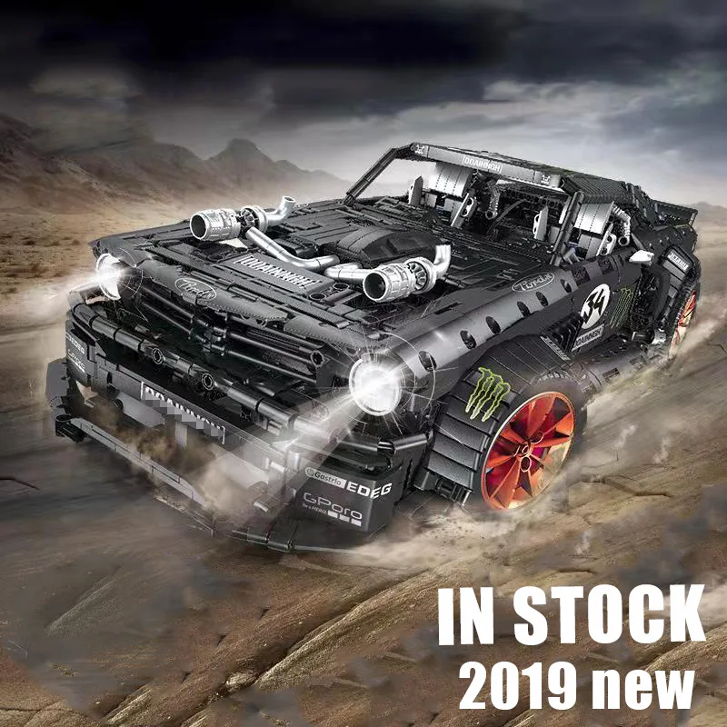 В наличии 23009 3168 шт Fording Mustang Hoonicorn RTR V2 гоночный автомобиль с мотором Technic MOC 22970