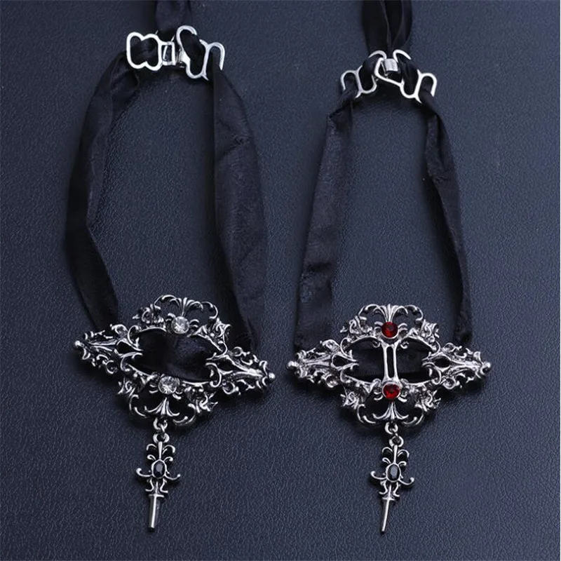 Unift Collana con pipistrello in filigrana in acciaio inossidabile per donna Collana con ciondolo a forma di bestia vampiro Girocollo Gioielli punk gotici Regalo di Halloween  36