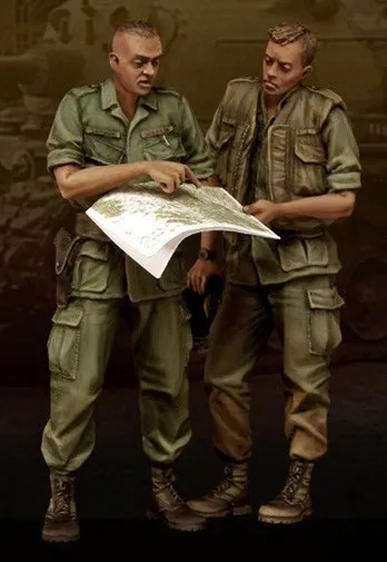 

1/35 Resin Model Building Kit Figure US OFFICERS