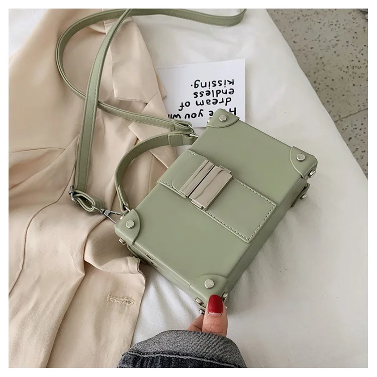 JIULIN Foreign gas woman new Korean version 100 shoulder slant handbag fashion Leisure lexury rivets leisure box bag