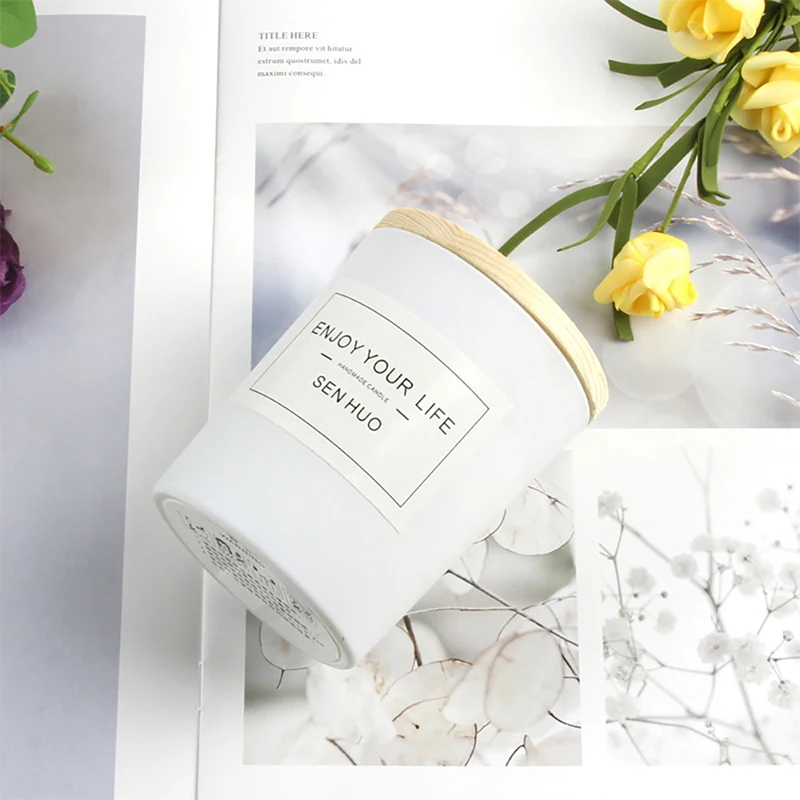 big white Manufacturers Wholesale Soy Wax Cup Handmade Gift Glass Candlestick Romantic Birthday Scented Candle Creative With Hand Gift - Цвет: big white