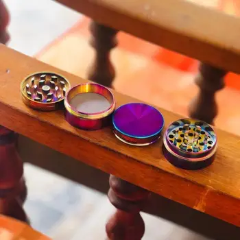 

3 Layers Rainbow Bright Color Zinc Alloy Mini Portable Herb Crusher Handy Grinder