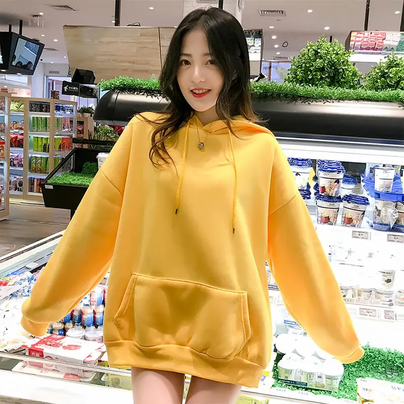 Женский свитер с круглым вырезом и карманами однотонный пуловер длинными