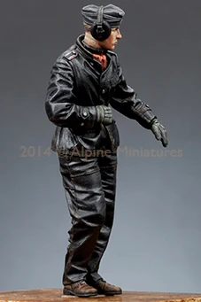 1:35 WWII German SS Commander Tucker