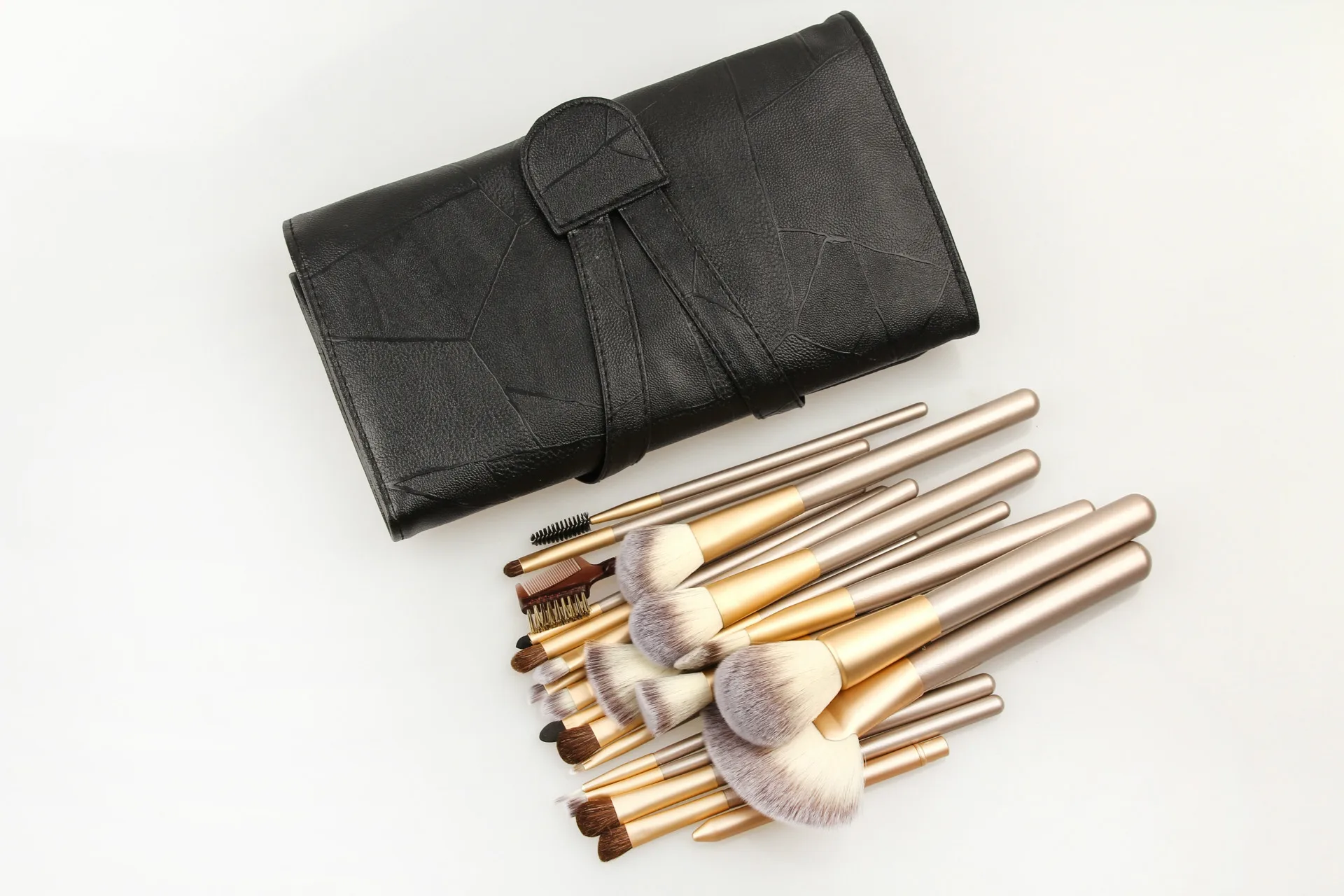 Fashion Makeup Brush Set Loose Powder Blush Foundation Brush Eye Patch Ink Mixed Ink Pen Multifunctional Makeup Tool - Handle Color: B-24