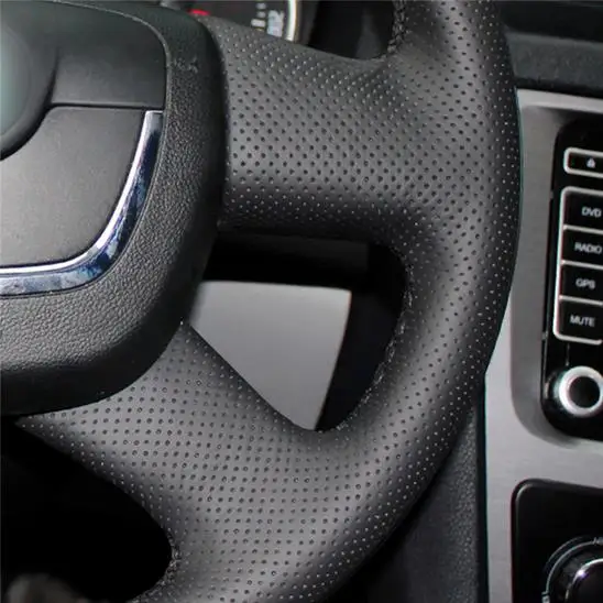 Черный кожаный чехол на руль для Skoda Octavia Superb 2012 Fabia Octavia 2012 2013 Yeti 2009-2013
