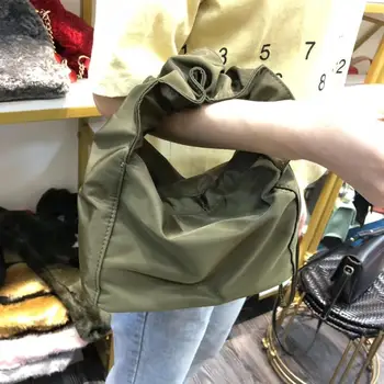 

Fashion Luxury Handbags Purse Women New Designer Clouds Bag Retro Underarm Package Ins Hot Shoulder Bag Chic Small Tote Bags