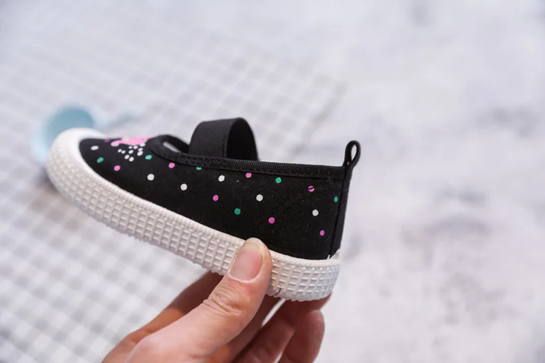 13363598601_2010033425