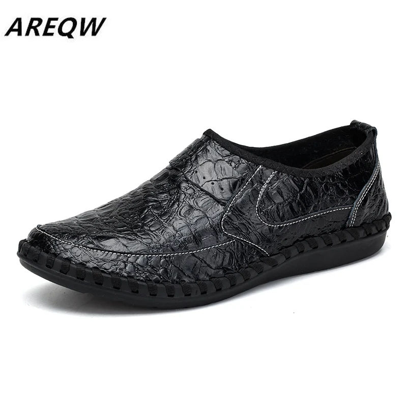 

AREQW Men Shoes Luxury Brand Genuine Leather Men Loafers Plus Size Lightweight Men Casual Shoes Business Driving Male Shoes