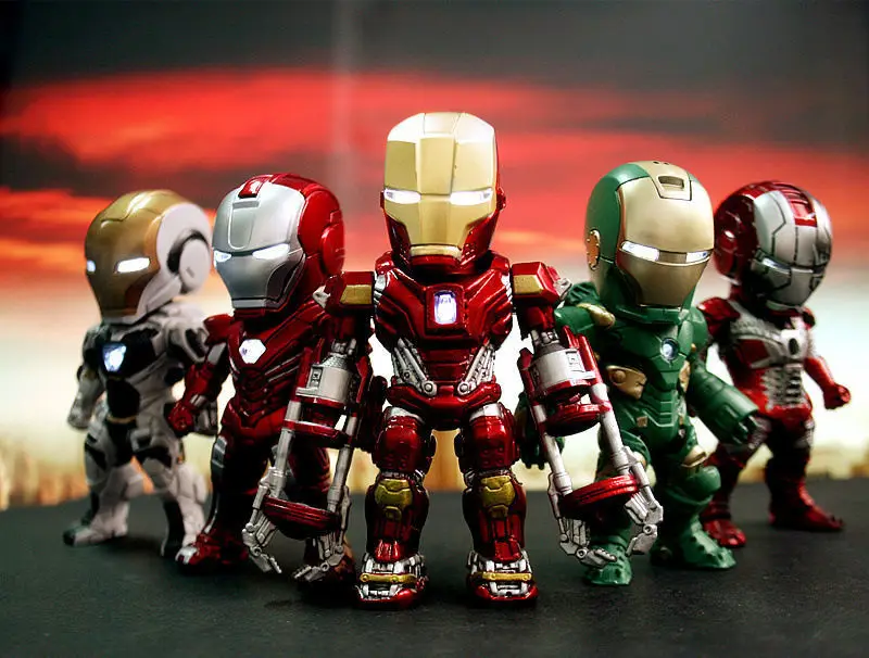 Yaya Аниме Железный человек Ironman1-9 поколение Железный человек 6-Set Люминесцентная капсула игрушка Гараж Комплект