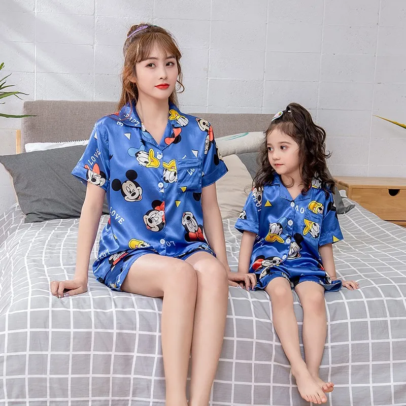 Roupas de Seda Pijamas das Crianças Mãe e Filha Moda Família Combinando Manga Curta Conjunto Roupas Pijama Terno 2020 8 Moda 2020 família combinando roupas de seda