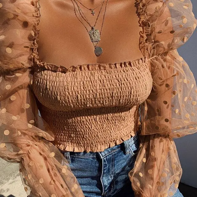 Top corto de lunares para mujer, camisas Vintage de manga abombada, cuello cuadrado Sexy, blusa transparente, camisetas sin mangas, ropa para discoteca