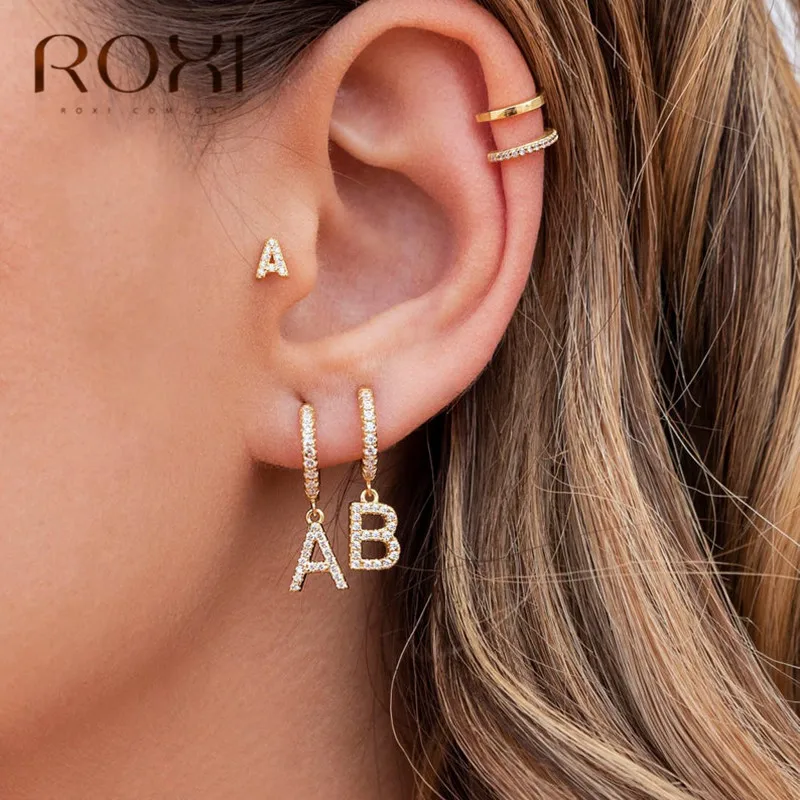 ROXI 1PC 26 letras en inglés de oreja Piercing pendiente de Plata de Ley 925 inicial oído hebilla pendientes de aro para la joyería de las mujeres