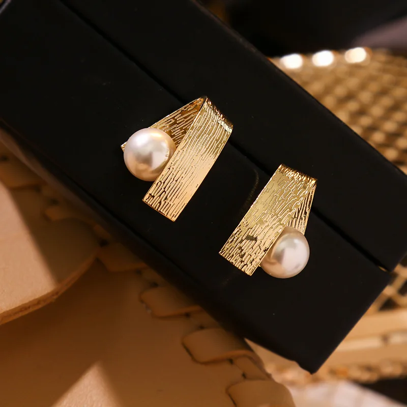 Простые элегантные жемчужные серьги-гвоздики для женщин модные ювелирные