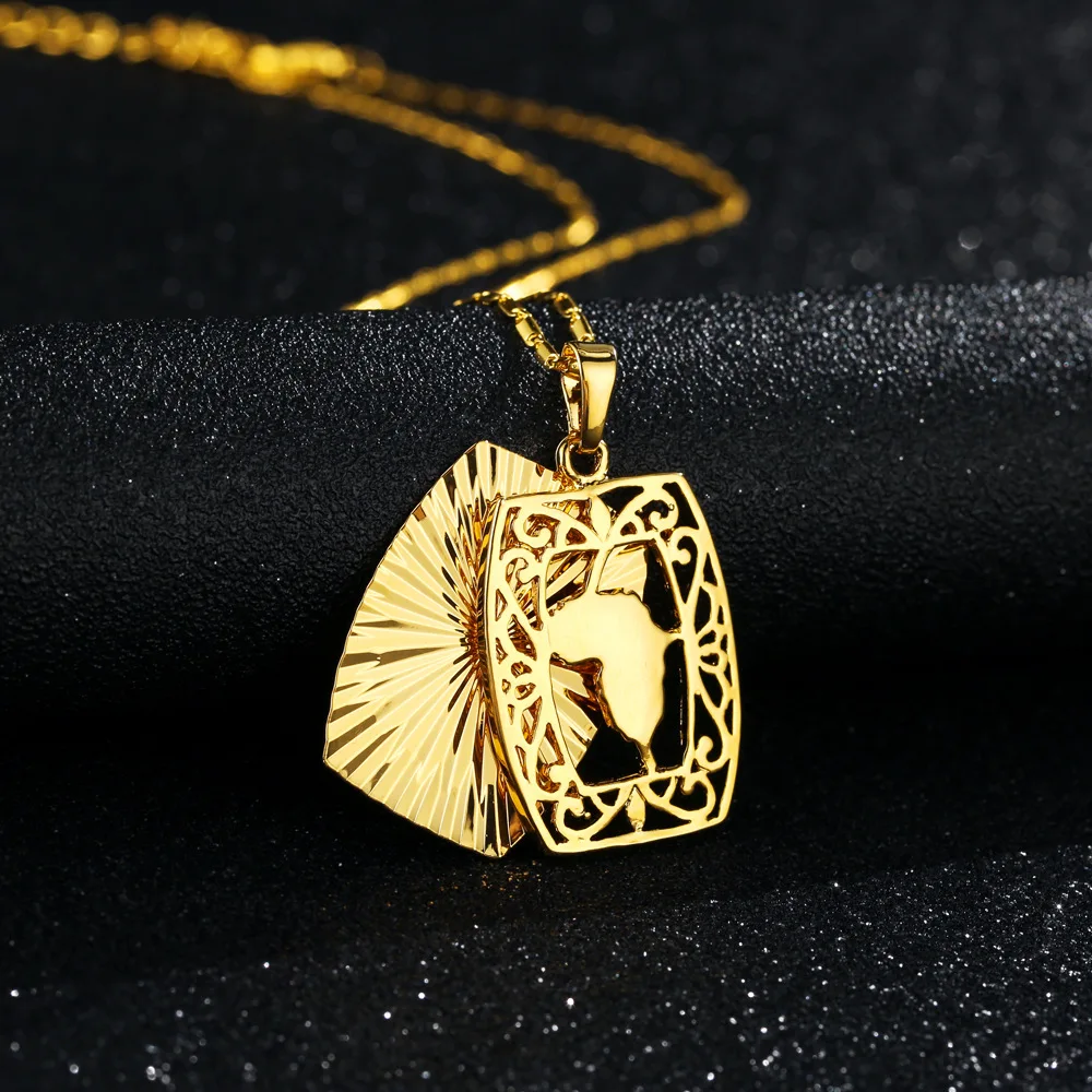 

Personality Gold Plated Africa Map Pendant Necklace for Men Women Short Chain Hip Hop Chain Jewelry Party Gifts Fashion Necklace