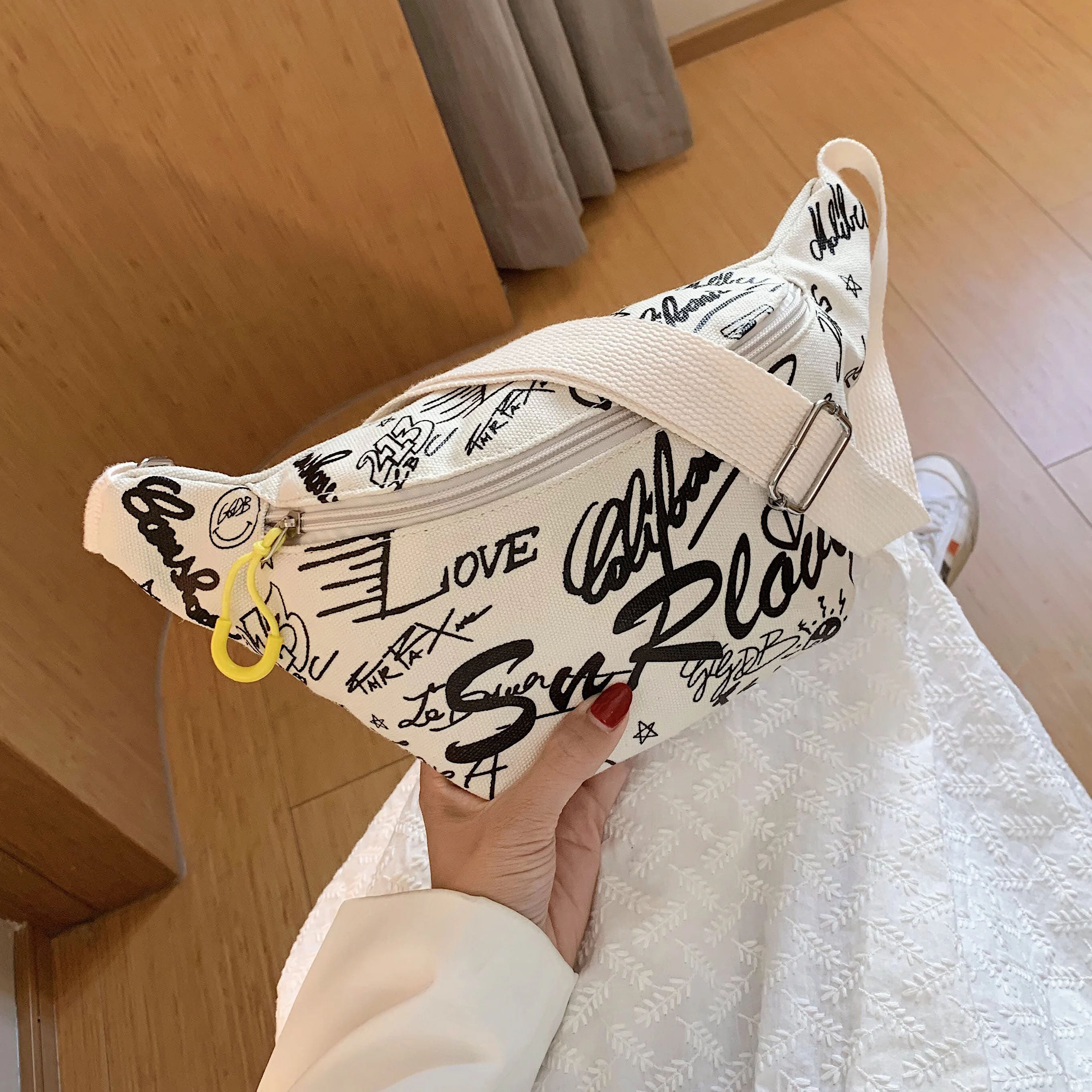 

Graffiti Canvas Bag For Women 2020 Summer Chest bag Lady Funny Waist Packs Female Travel Waist Bags Letter Design Girls Purses